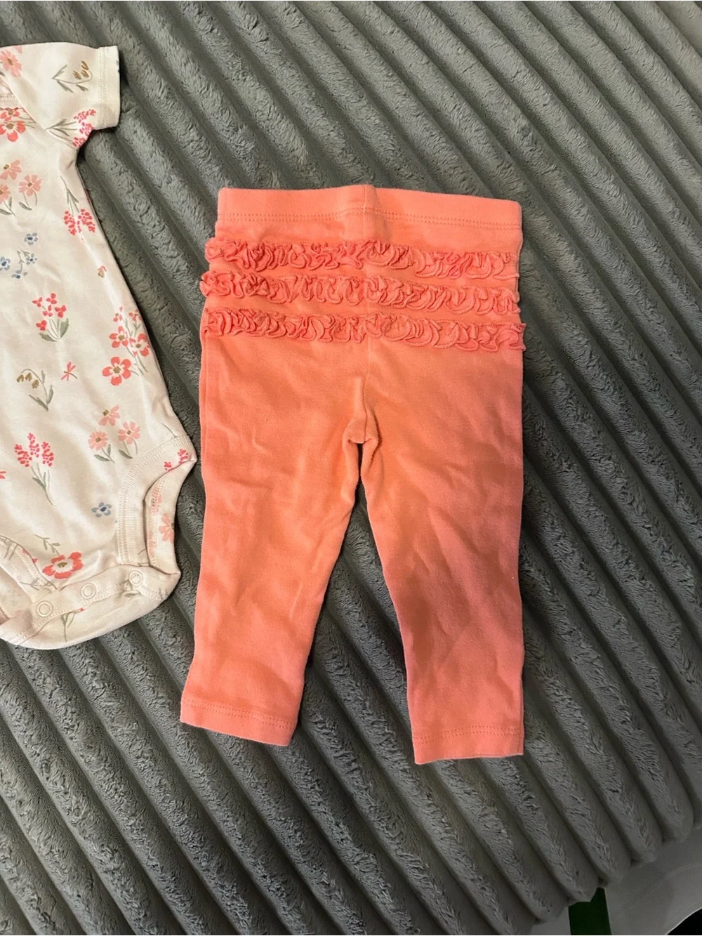 Carter’s 9M One-Piece & Legging Set